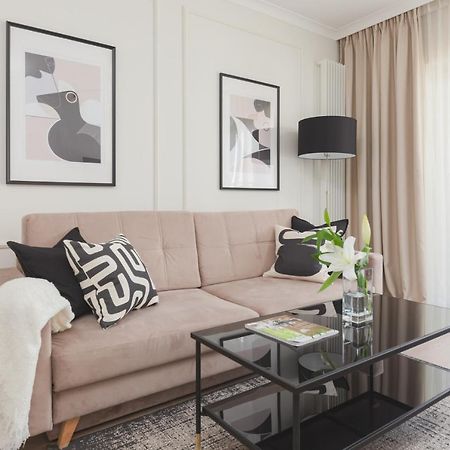 Mennica Residence Central Apartment By Renters Prestige Varsavia Esterno foto