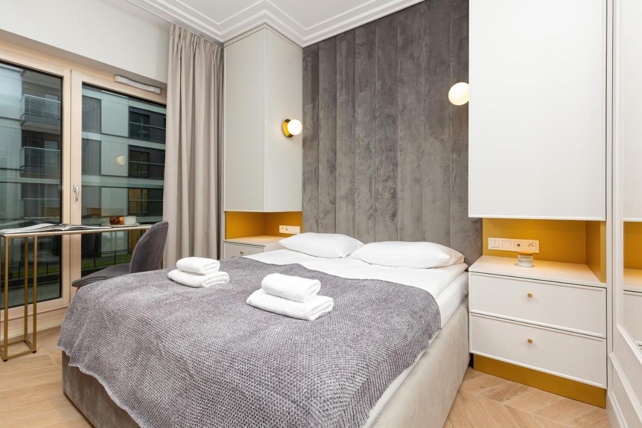 Mennica Residence Central Apartment By Renters Prestige Varsavia Esterno foto