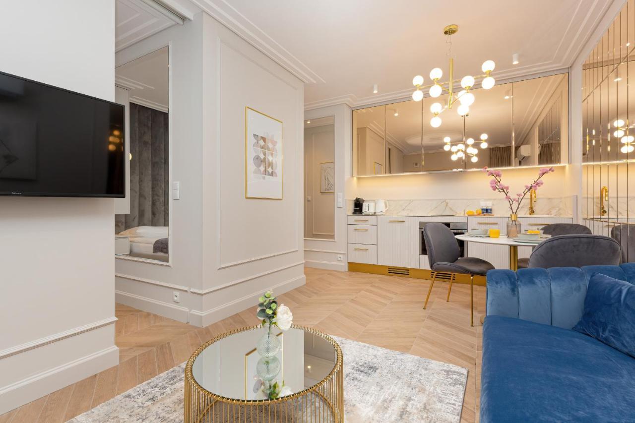 Mennica Residence Central Apartment By Renters Prestige Varsavia Esterno foto