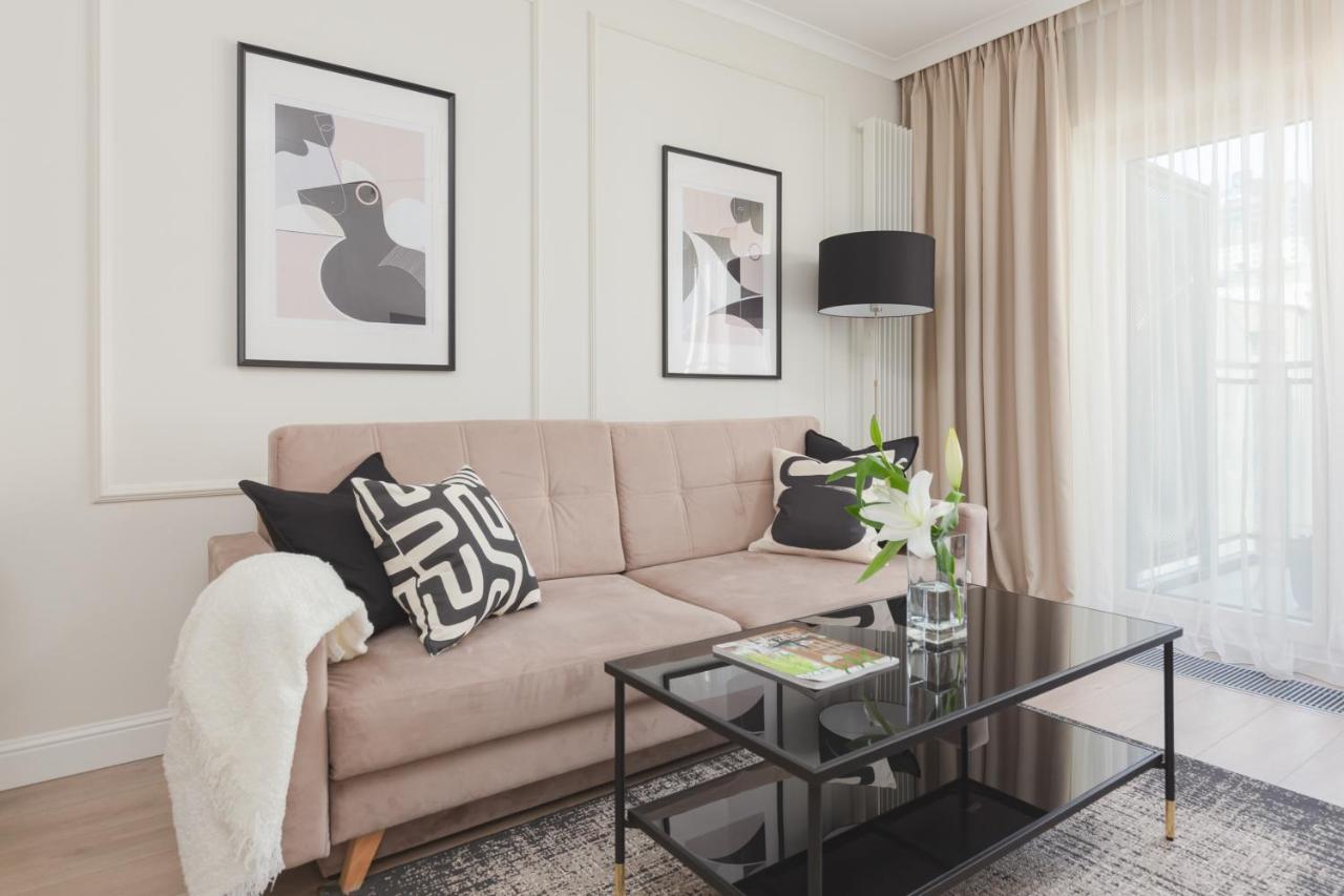 Mennica Residence Central Apartment By Renters Prestige Varsavia Esterno foto