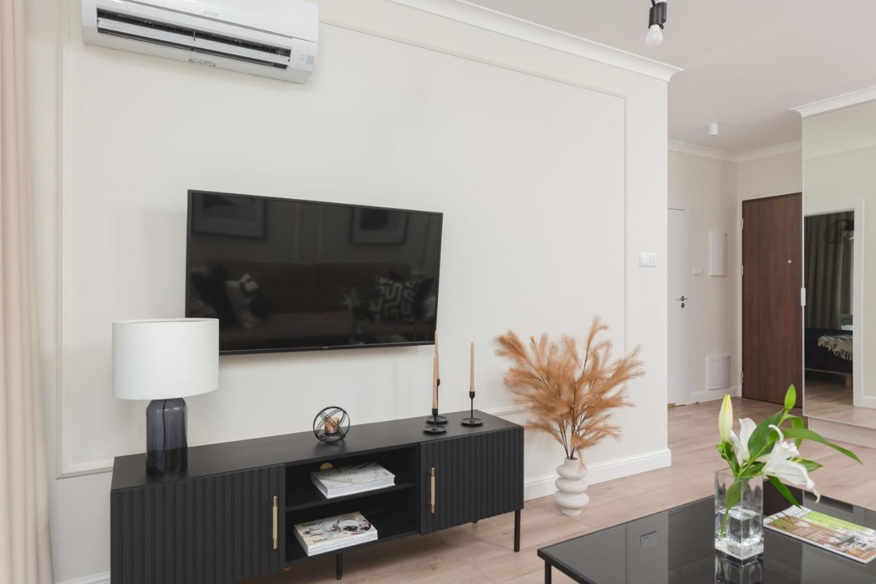 Mennica Residence Central Apartment By Renters Prestige Varsavia Esterno foto
