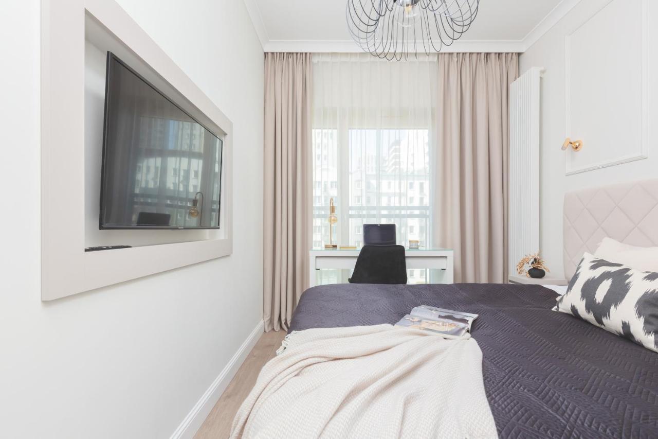 Mennica Residence Central Apartment By Renters Prestige Varsavia Esterno foto