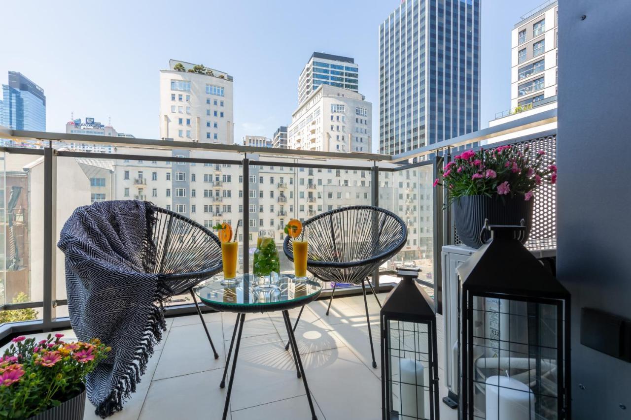 Mennica Residence Central Apartment By Renters Prestige Varsavia Esterno foto